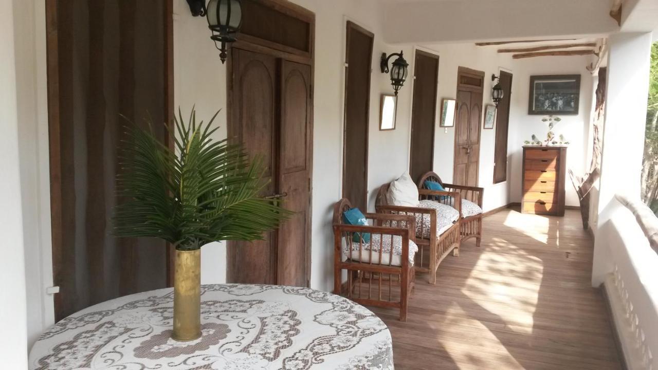 Mami Wata House Bed and Breakfast Kwale Buitenkant foto